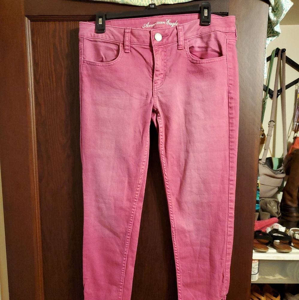 American Eagle Outfitters dark pink Jean's 8